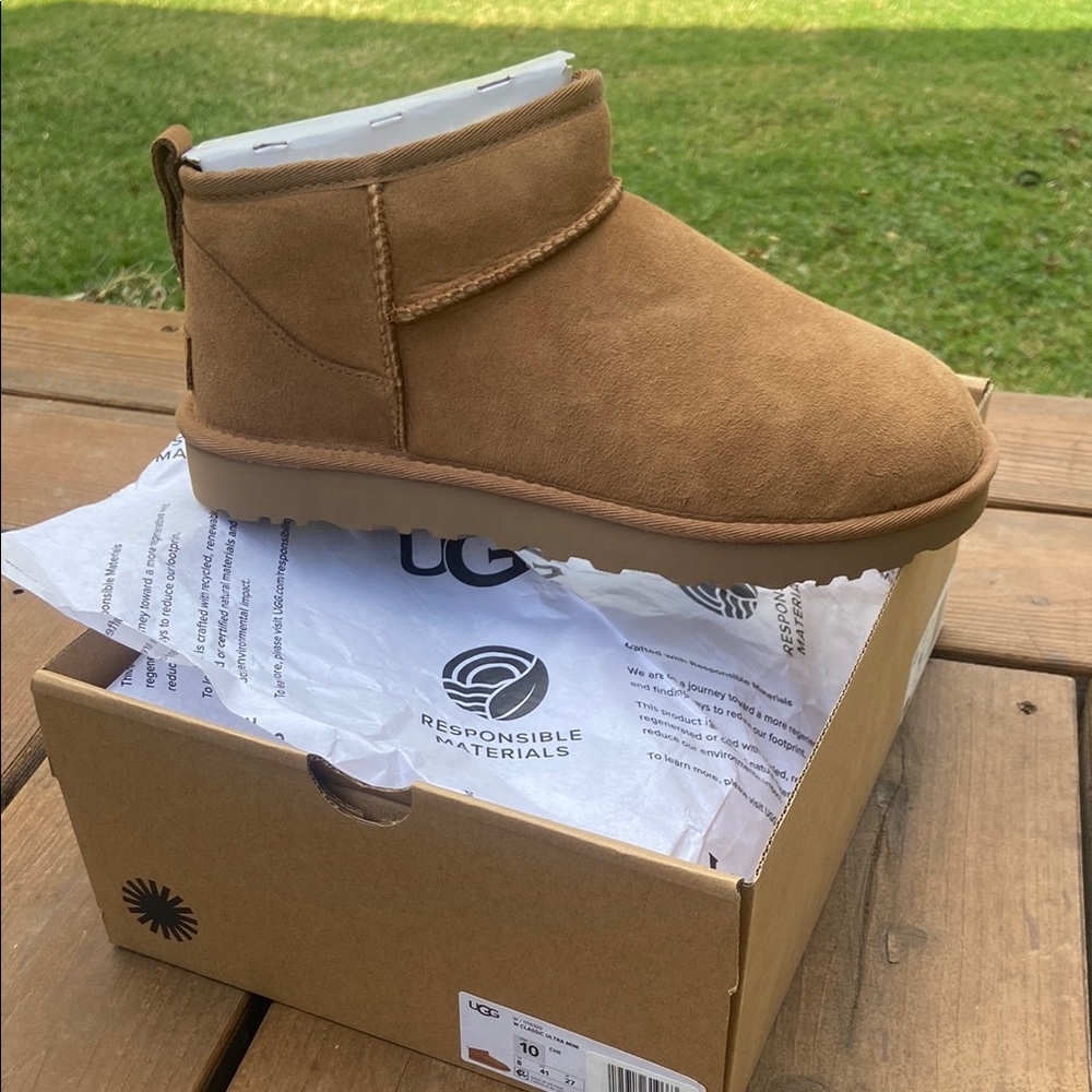 UGG Classic Mini II Chestnut Boots